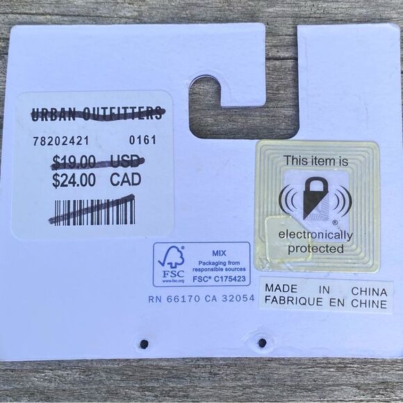 NWT New Urban Outfitters (UO) Gold Flower Hoop Earrings. Boho Garden Cottagecore - Picture 6 of 6